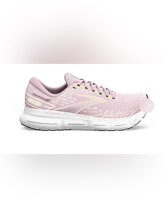 Brooks Shoes - Brooks Women's Glycerin 20 Running Shoe in Light Pink and Cream